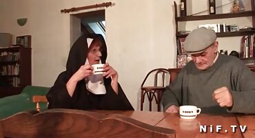 sex việt nam karaoke Penn Barb Barber lấy Tiktok của cô ấy và phim sexnhat bị con trai riêng của cô ấy đụ.